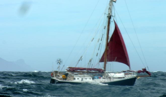 Skedemongske off the coast of Uruguay © SW
